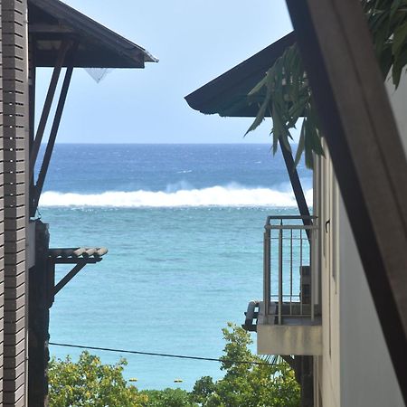 Blue Waves Beachfront Penthouse Flic-en-Flacq Esterno foto