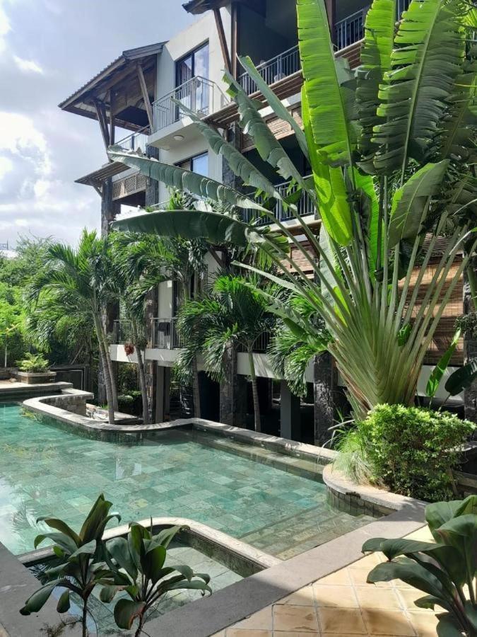 Blue Waves Beachfront Penthouse Flic-en-Flacq Esterno foto