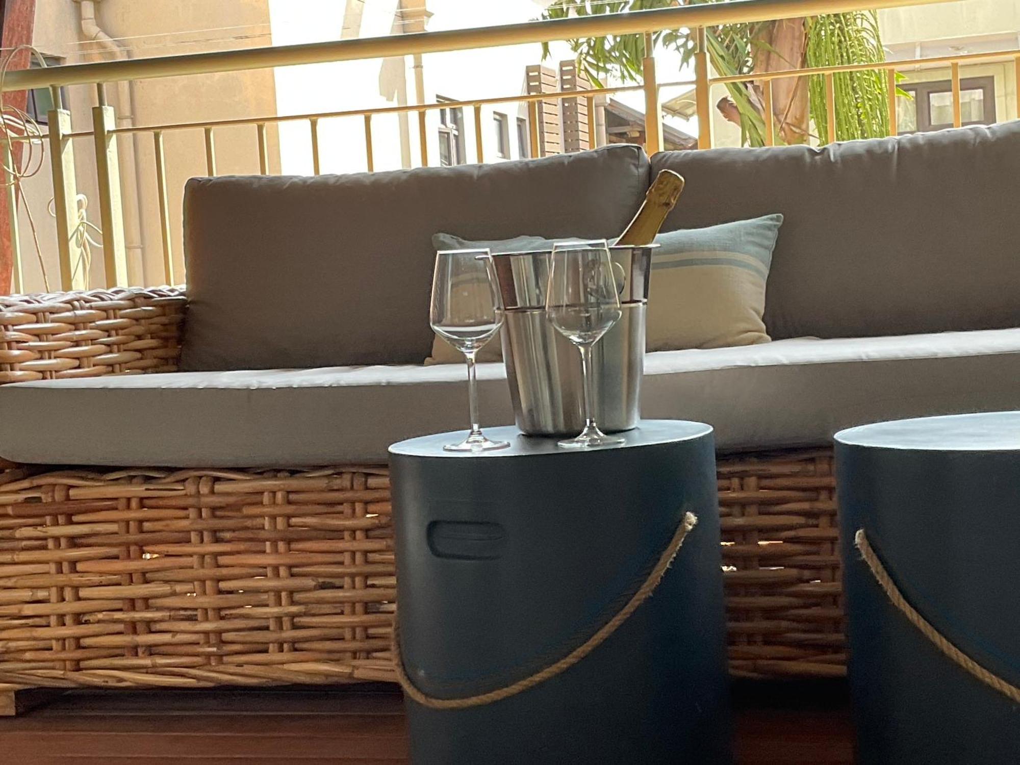 Blue Waves Beachfront Penthouse Flic-en-Flacq Esterno foto